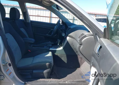 2005 Subaru Outback 2.5I z USA, uszkodzony, nr VIN 4S4BP61C157367032